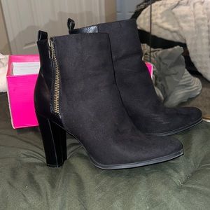 Black booties women’s 10